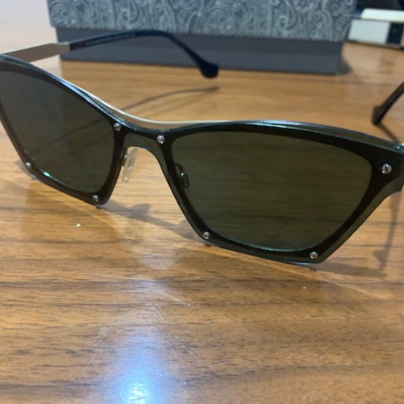 Balenciaga BA0106 main image 2